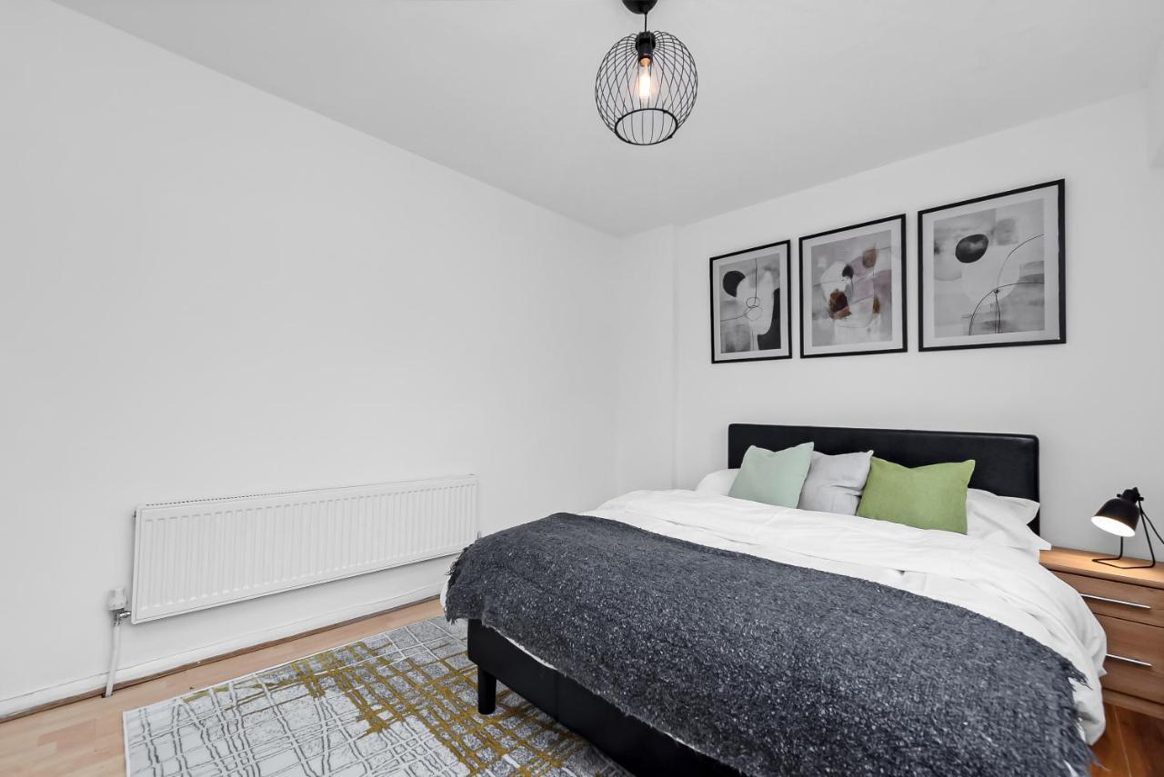 Apartament Stylish Excel 3 Bedroom Flat Londra